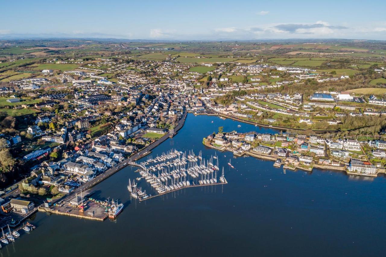 River Views,Kinsale, Hosted By Exquisite Holiday Homes, Sleeps 26 Cork Zewnętrze zdjęcie